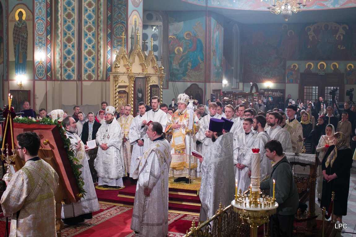Kristus Augšāmcelšanās svētku dievkalpojums Rīgas katedrālē Visaugstisvētītā Metropolīta Aleksandra vadībā