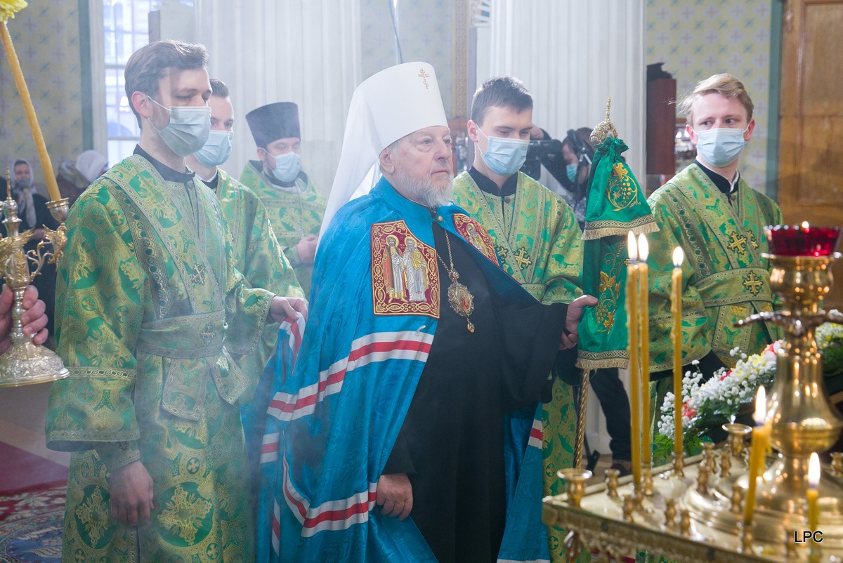 Dievišķā liturģija Visaugstisvētītā Metropolīta Aleksandra vadībā Rīgas Ņevas Aleksandra baznīcā